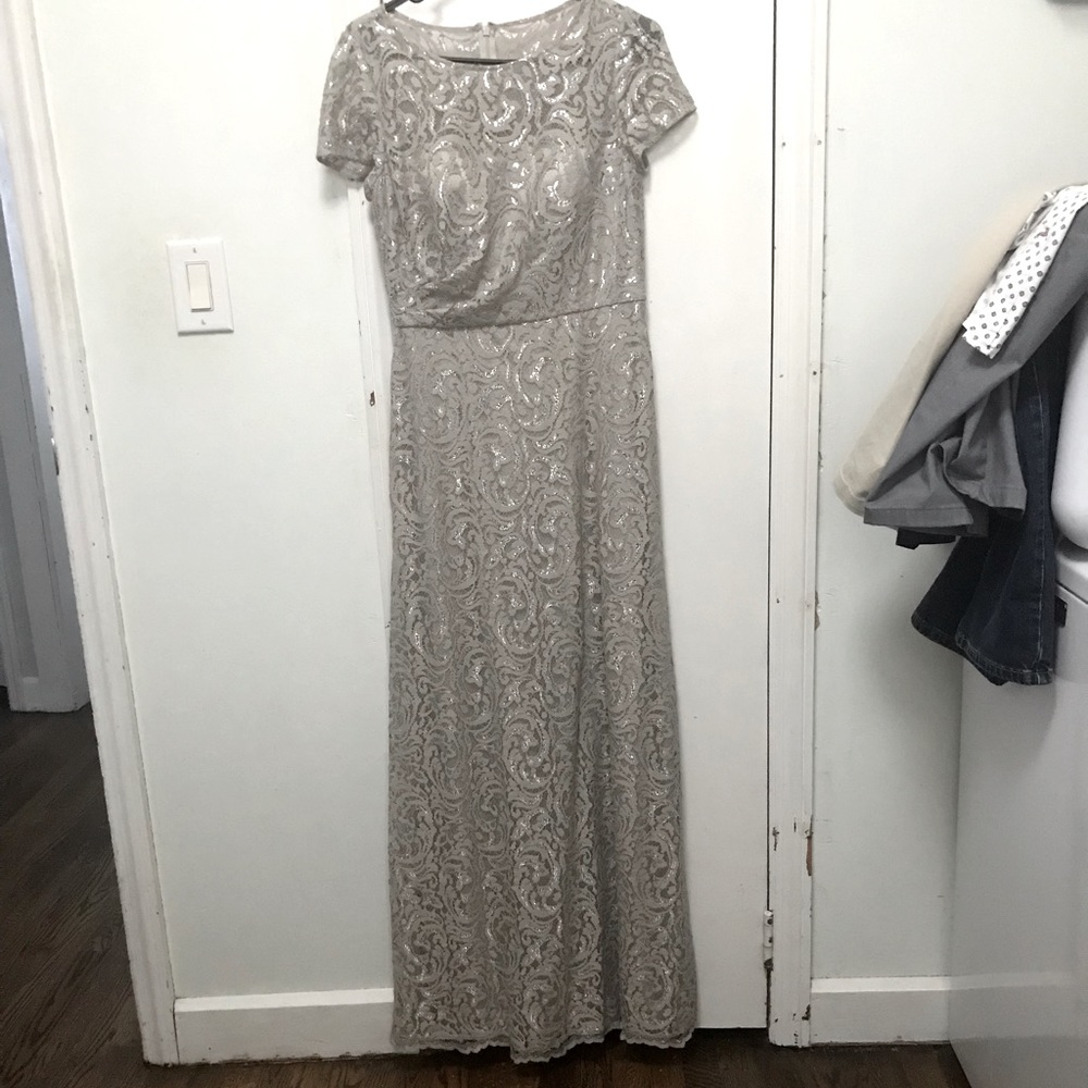 Hailey Adrianna Papell Formal lace silver dress